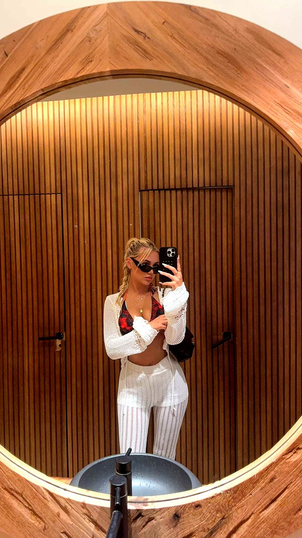 samantrasunny image ~ Altpins