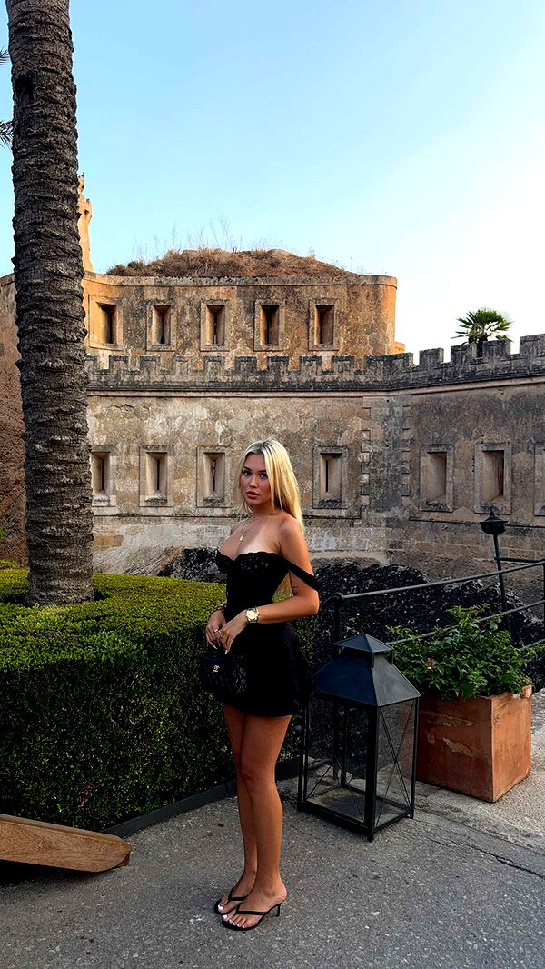 samantrasunny image ~ Altpins