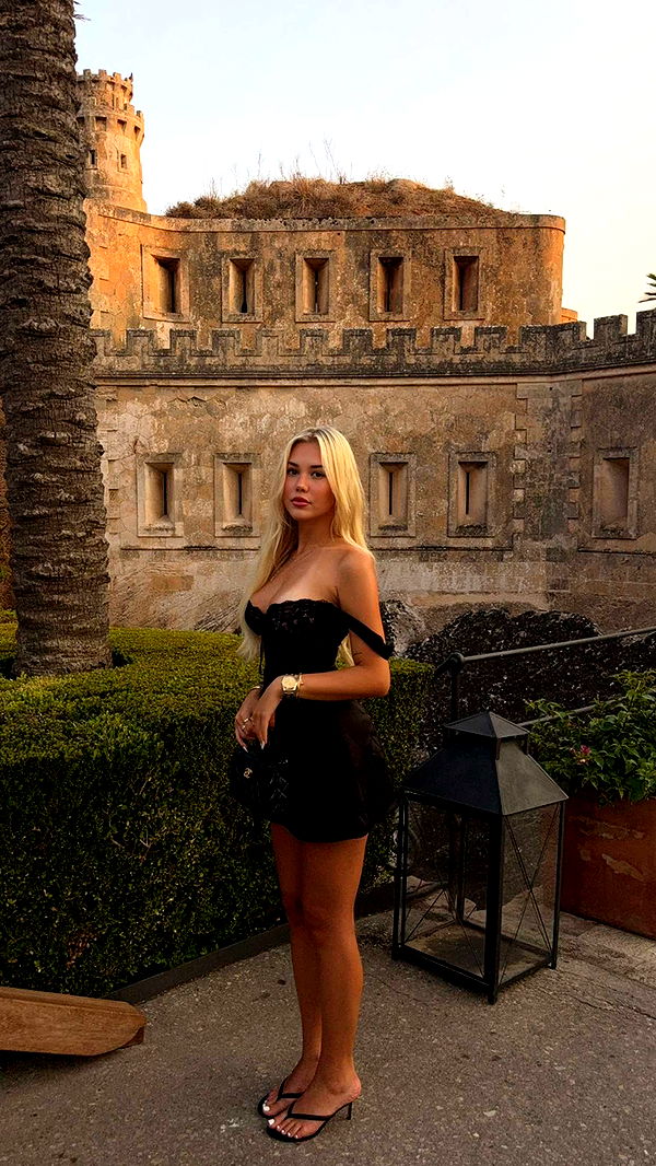 samantrasunny image ~ Altpins