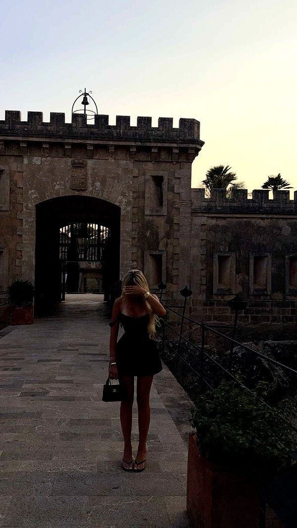 samantrasunny image ~ Altpins