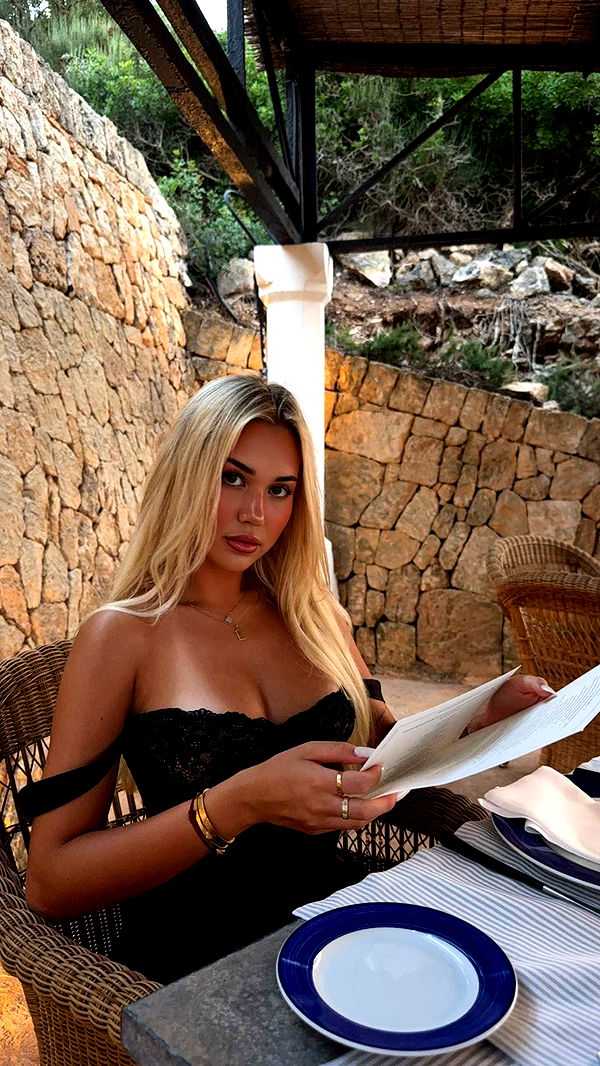 samantrasunny image ~ Altpins