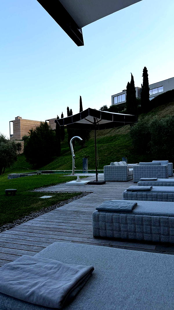 samantrasunny image ~ Altpins