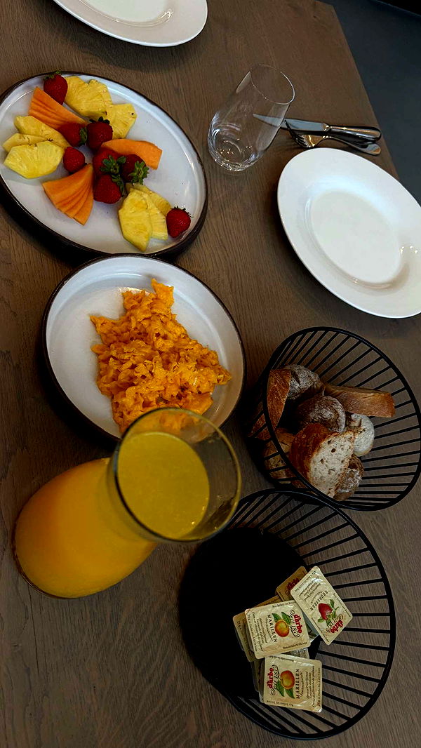 samantrasunny image ~ Altpins