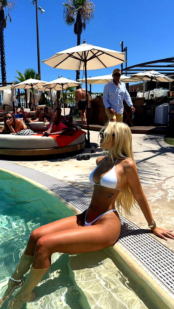 samantrasunny image ~ Altpins