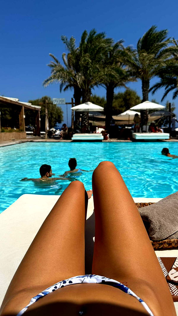 samantrasunny image ~ Altpins