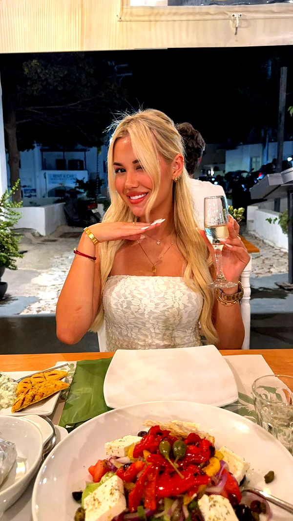 samantrasunny image ~ Altpins