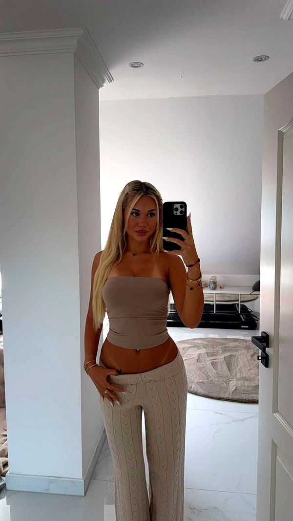 samantrasunny image ~ Altpins