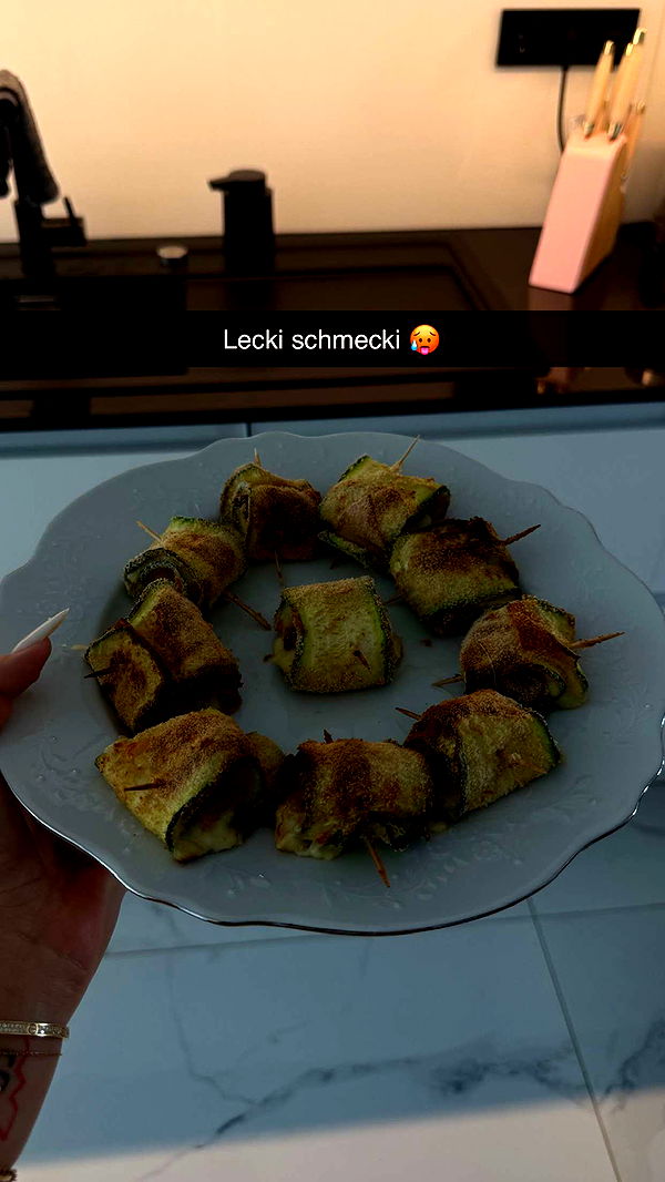 samantrasunny image ~ Altpins