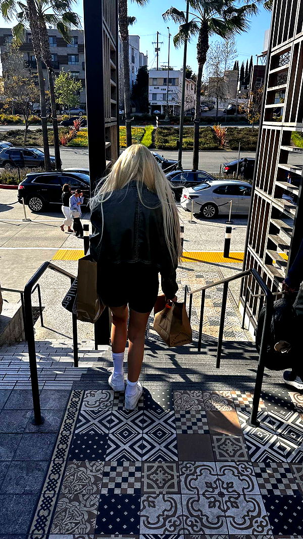 samantrasunny image ~ Altpins