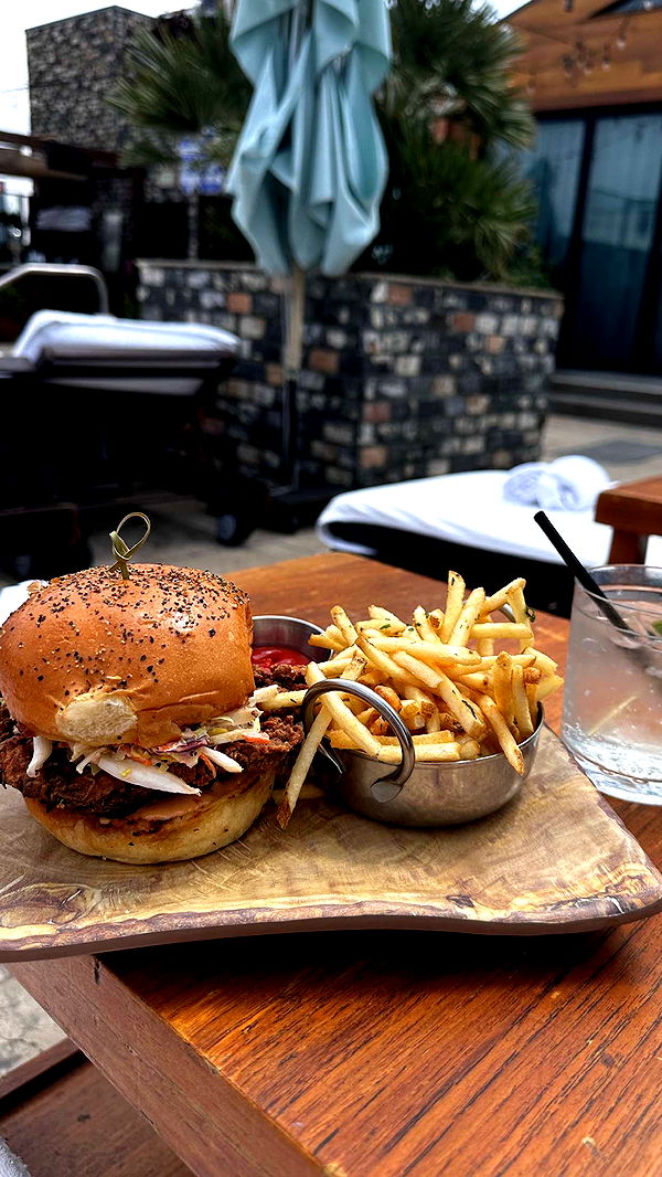 samantrasunny image ~ Altpins