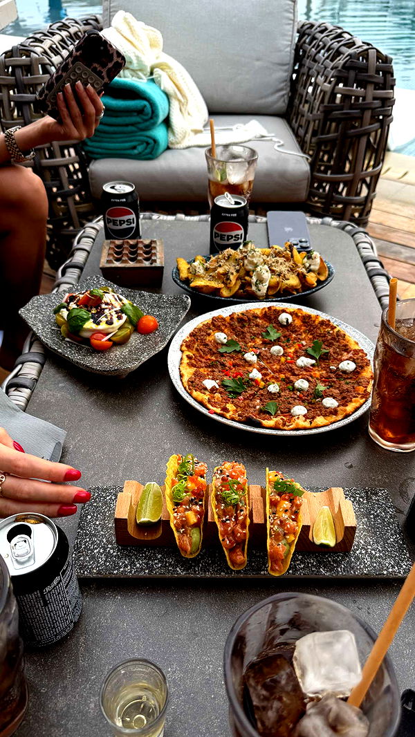 samantrasunny image ~ Altpins