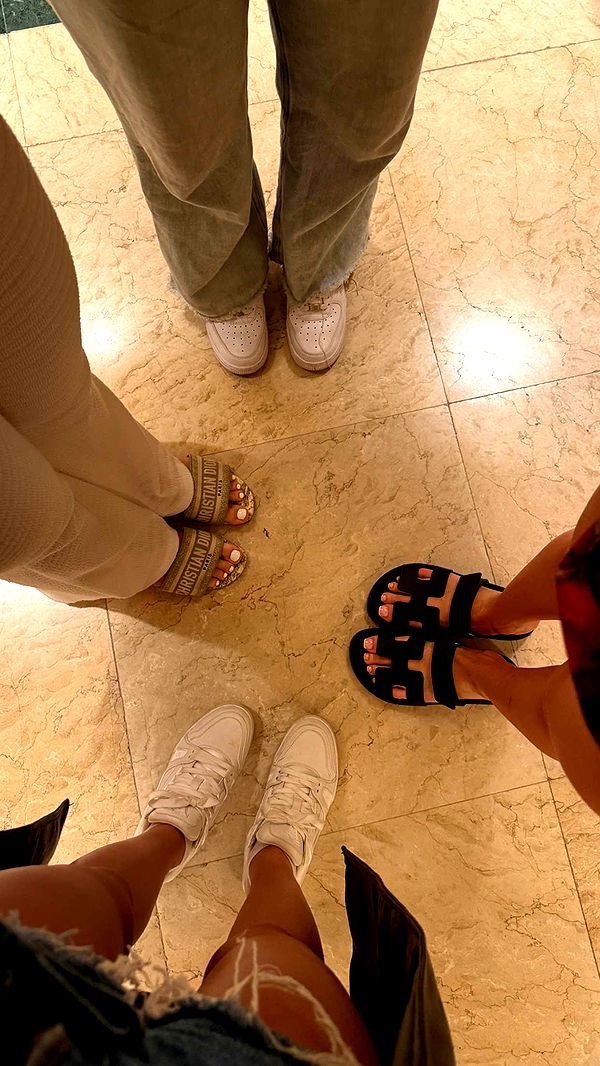 samantrasunny image ~ Altpins