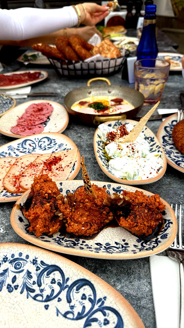 samantrasunny image ~ Altpins