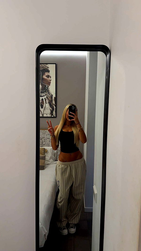 samantrasunny image ~ Altpins