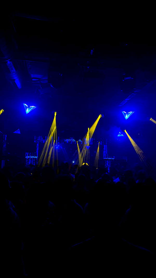 samantrasunny image ~ Altpins