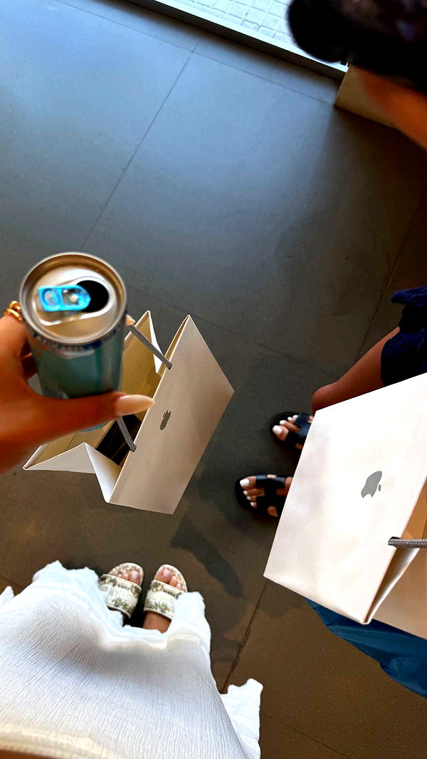 samantrasunny image ~ Altpins