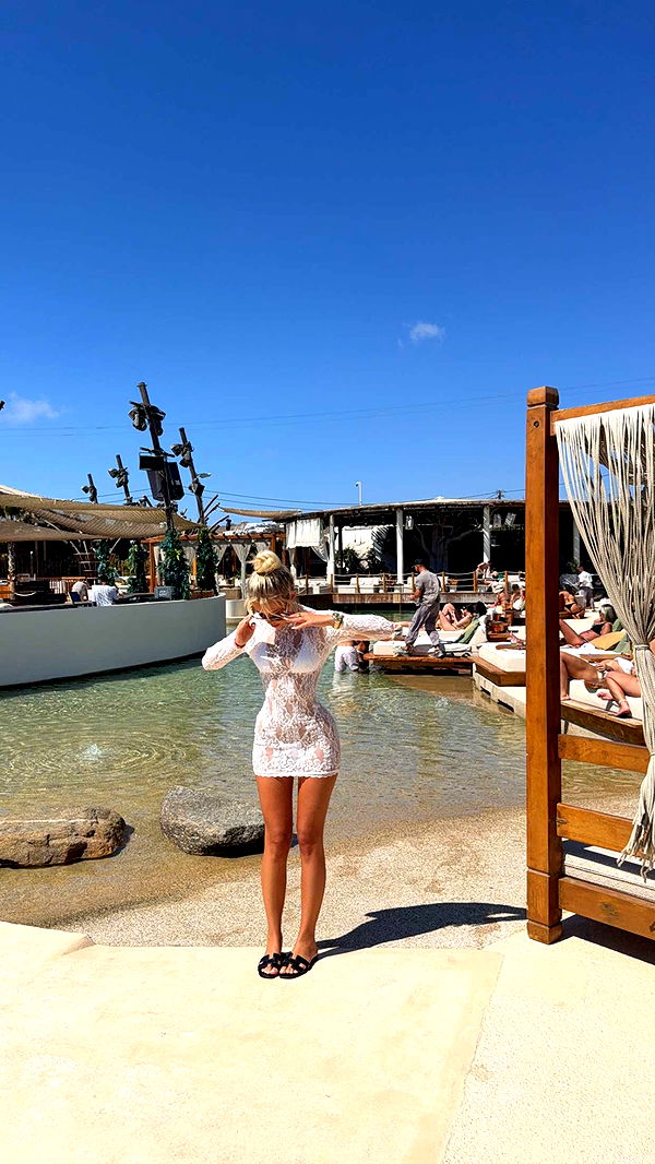 samantrasunny image ~ Altpins