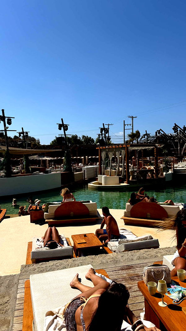 samantrasunny image ~ Altpins