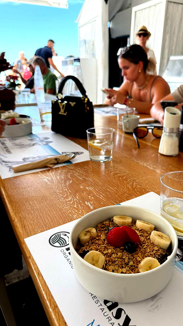 samantrasunny image ~ Altpins