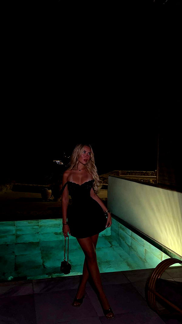 samantrasunny image ~ Altpins