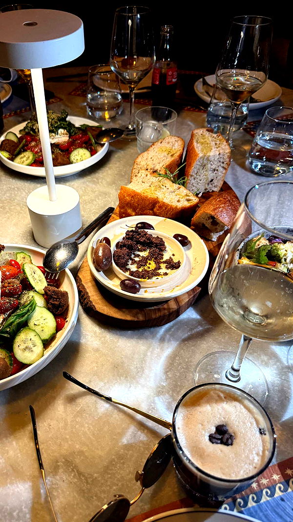 samantrasunny image ~ Altpins