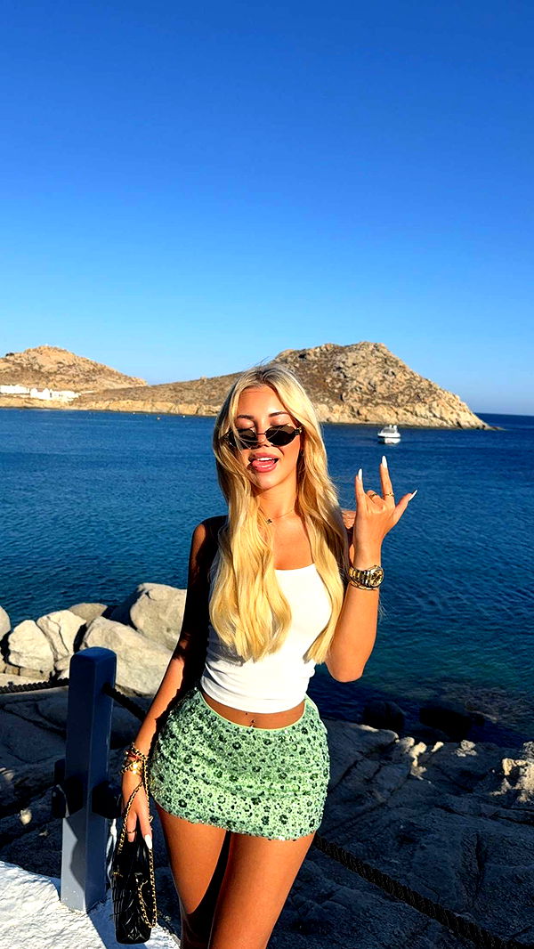 samantrasunny image ~ Altpins