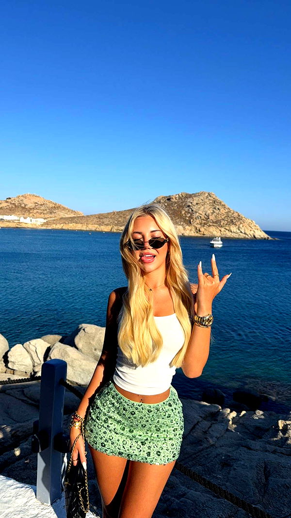 samantrasunny image ~ Altpins