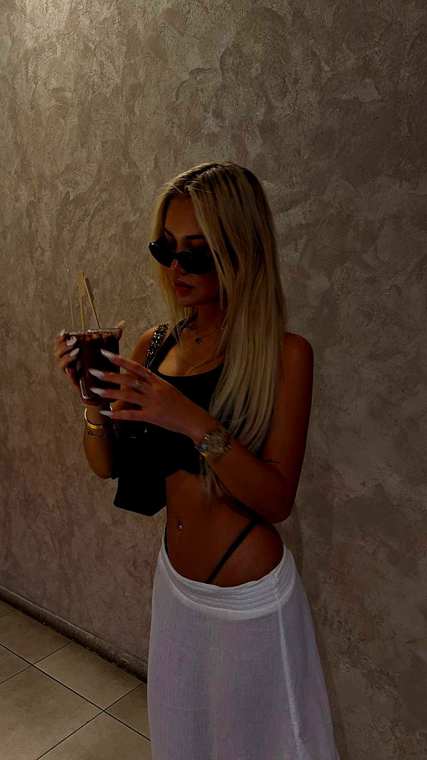 samantrasunny image ~ Altpins