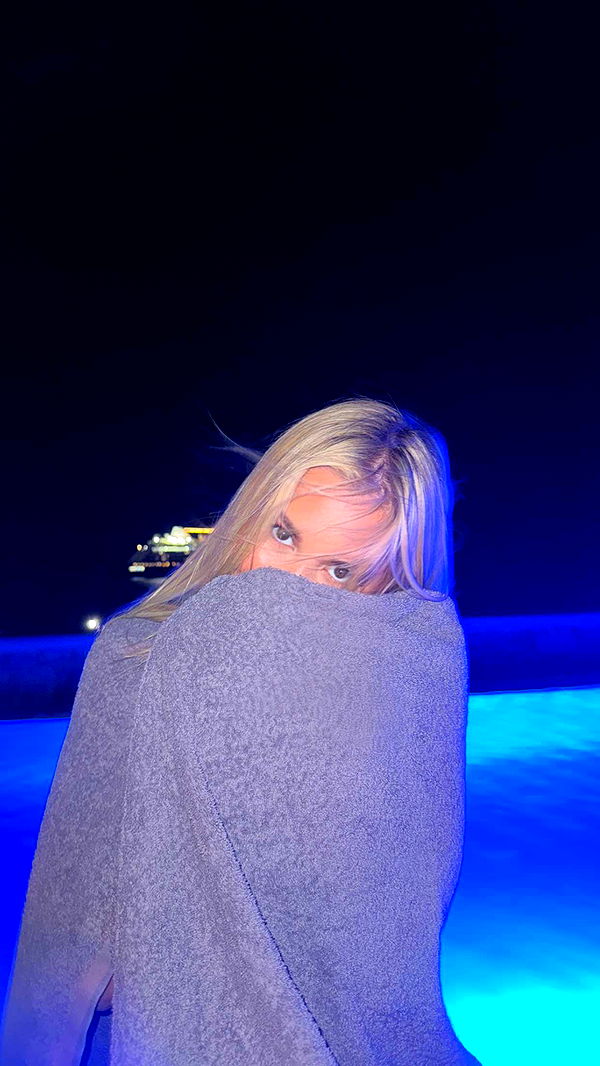 samantrasunny image ~ Altpins