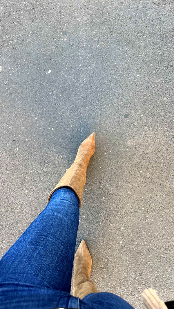 samantrasunny image ~ Altpins