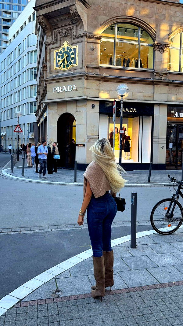 samantrasunny image ~ Altpins