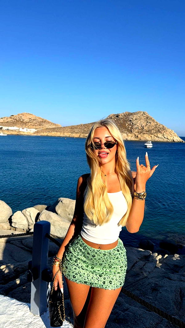 samantrasunny image ~ Altpins