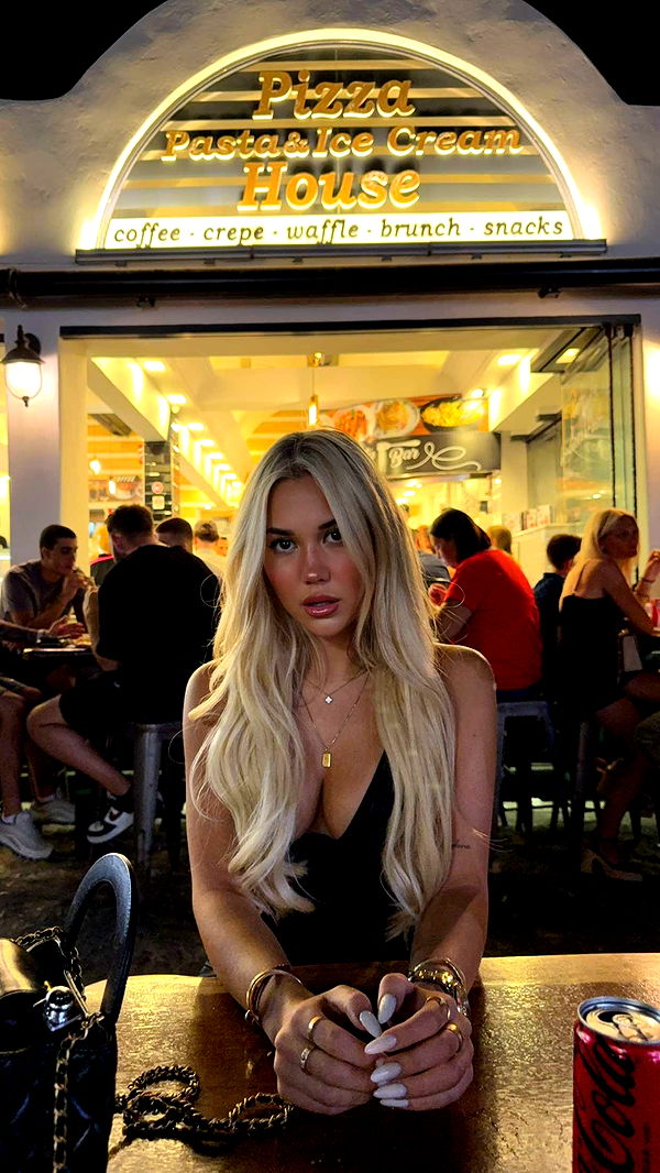 samantrasunny image ~ Altpins