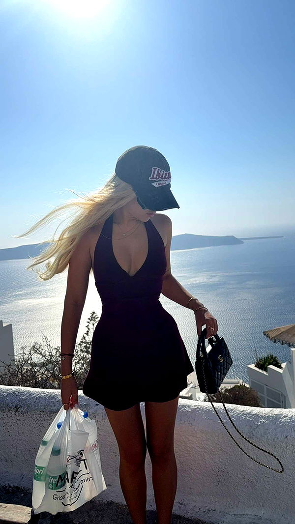 samantrasunny image ~ Altpins