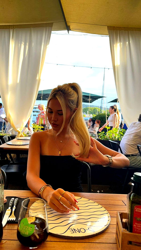 samantrasunny image ~ Altpins