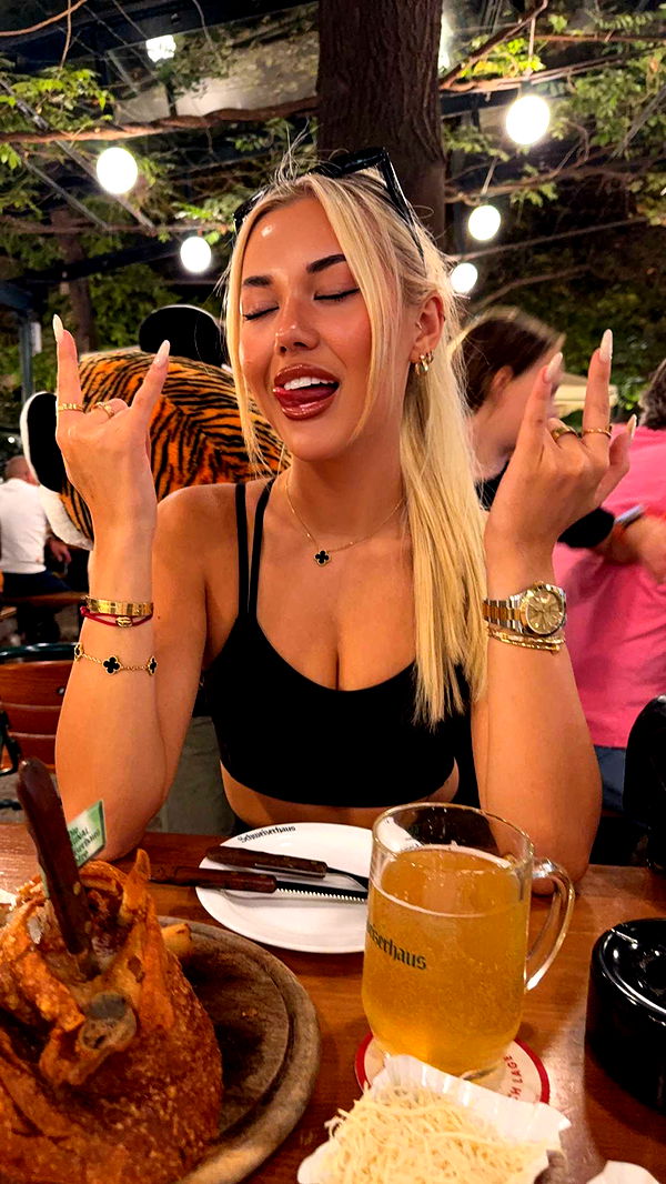 samantrasunny image ~ Altpins