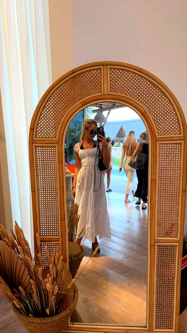 samantrasunny image ~ Altpins