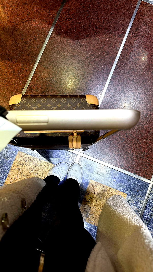 samantrasunny image ~ Altpins