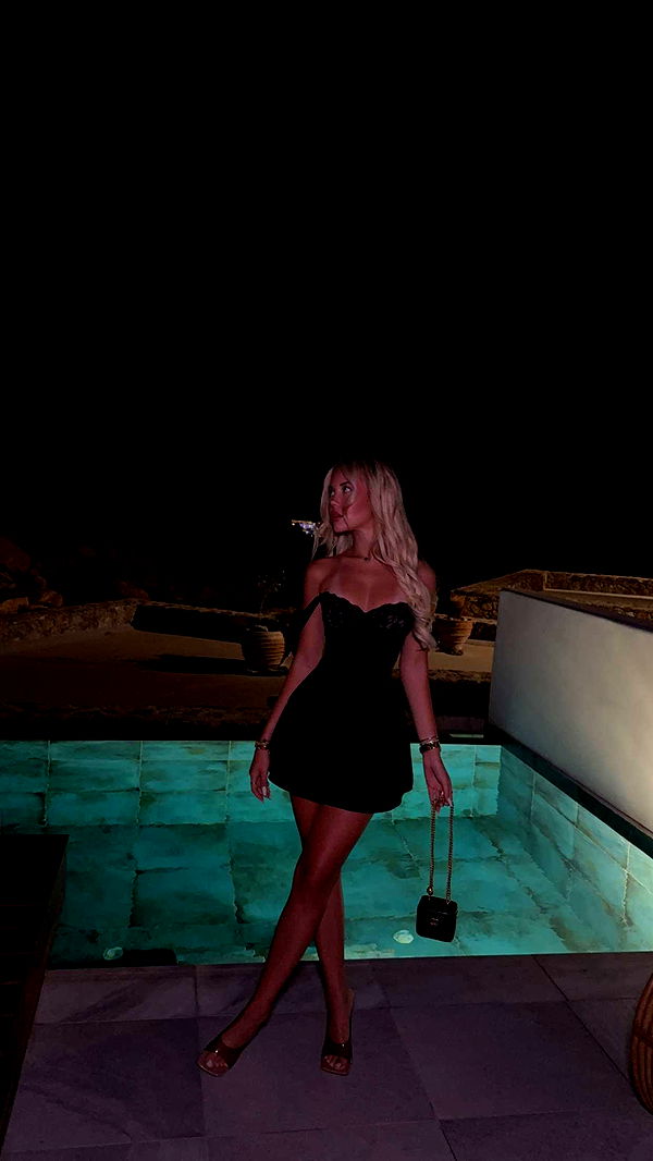 samantrasunny image ~ Altpins