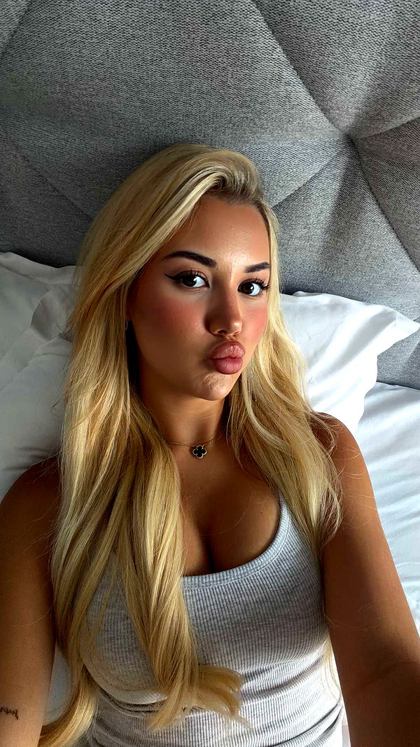 samantrasunny image ~ Altpins