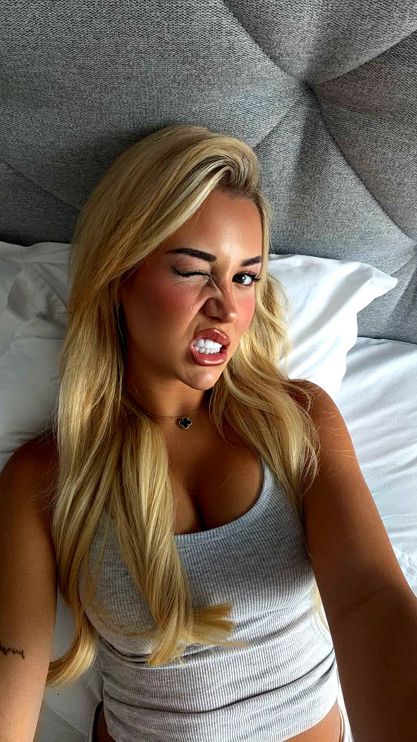 samantrasunny image ~ Altpins