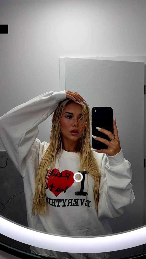 samantrasunny image ~ Altpins