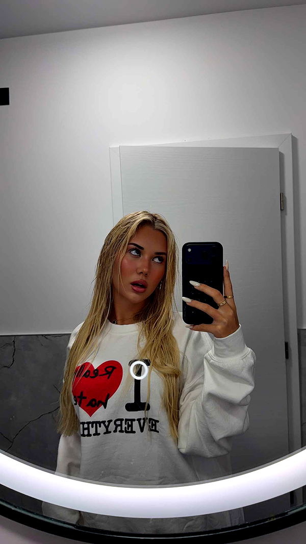 samantrasunny image ~ Altpins