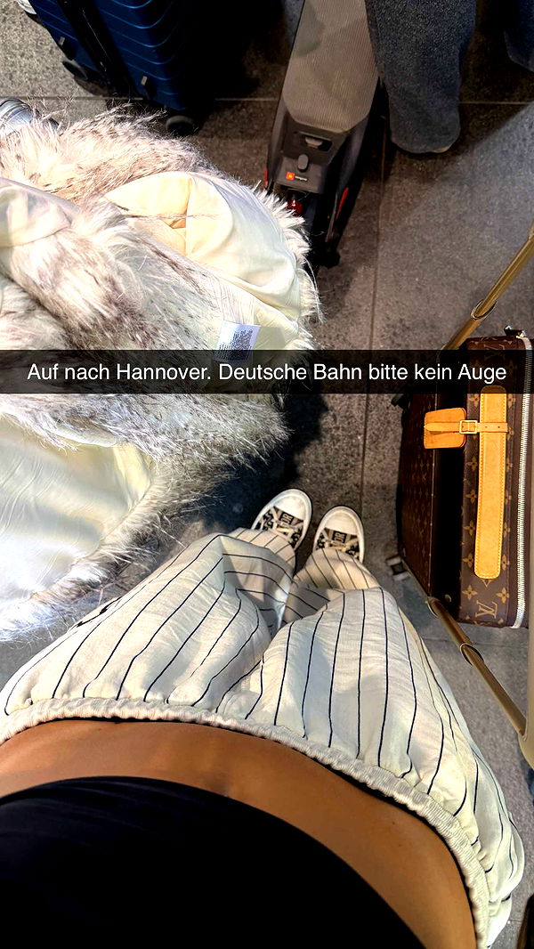 samantrasunny image ~ Altpins