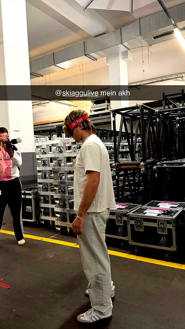 samantrasunny image ~ Altpins