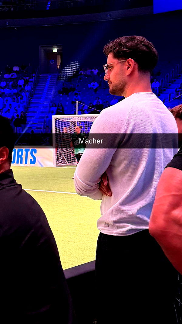 samantrasunny image ~ Altpins