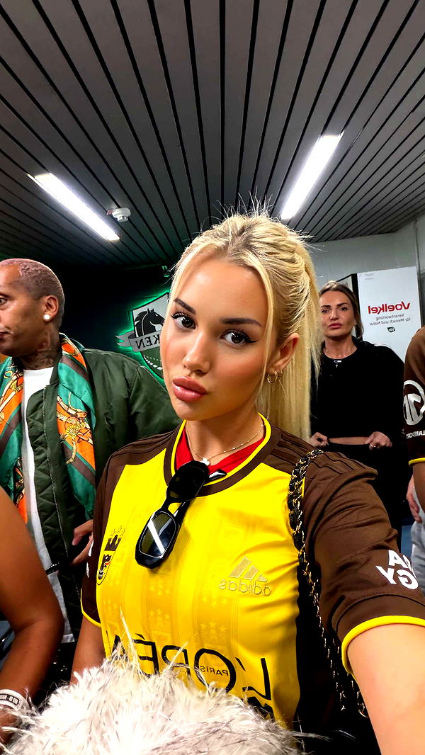 samantrasunny image ~ Altpins