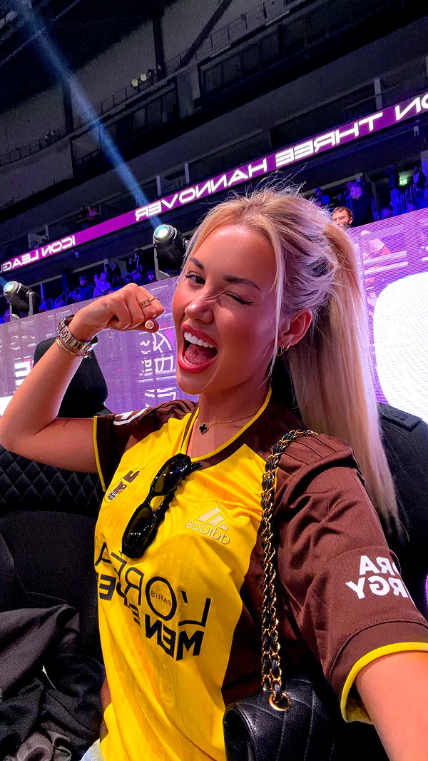 samantrasunny image ~ Altpins