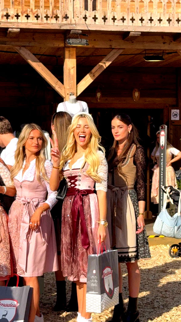 samantrasunny image ~ Altpins