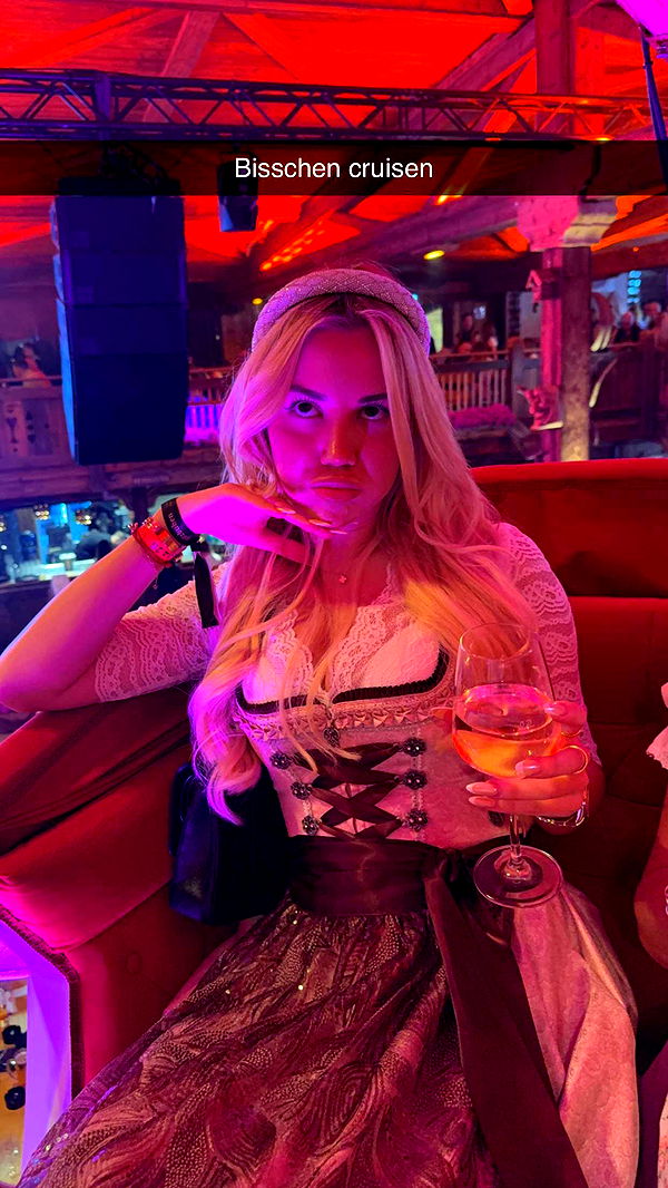 samantrasunny image ~ Altpins